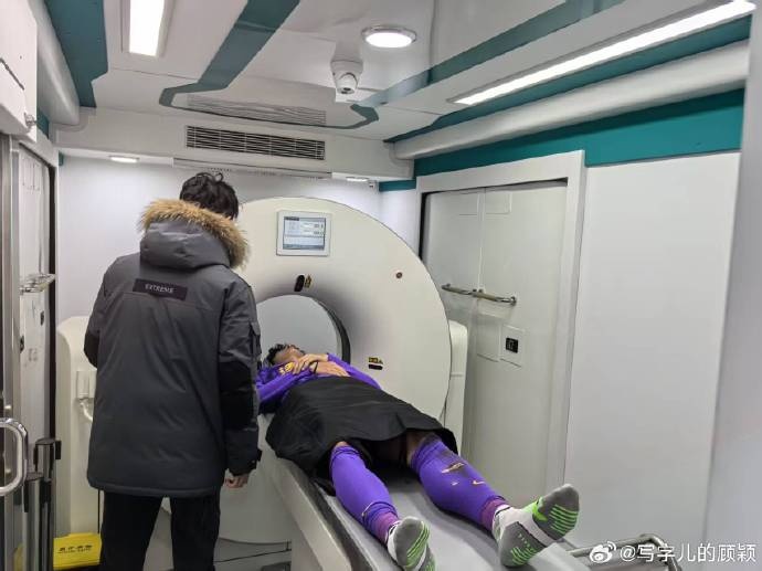  記者：謝維軍初步檢查無大礙，后續(xù)兩天還要注意觀察